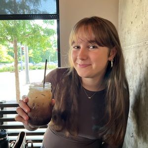 Meet your Posher, Isabelle